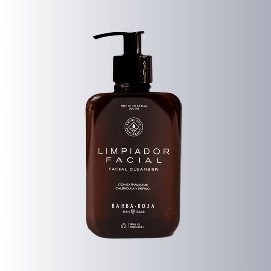 Un limpiador facial premium que elimina impurezas, diseñado para hombres.